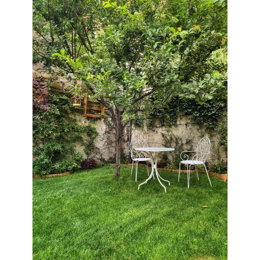 Casa Vayu - Rooms & Garden Νάπολη Εξωτερικό φωτογραφία