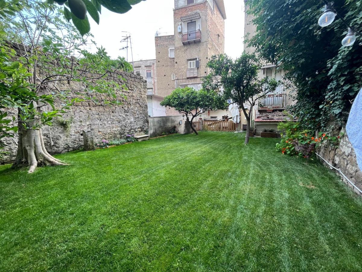 Casa Vayu - Rooms & Garden Νάπολη Εξωτερικό φωτογραφία