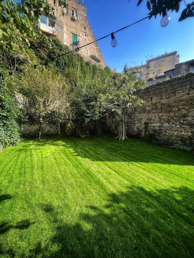 Casa Vayu - Rooms & Garden Νάπολη Εξωτερικό φωτογραφία